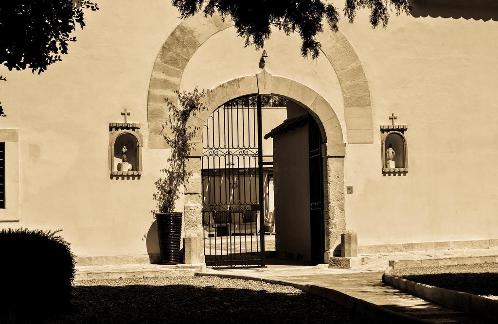 Chiusa Di Carlo Agriturismo Villa Avola Buitenkant foto